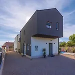 Four-bedroom In Šibenik