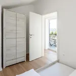 Four-bedroom In * Sibenik