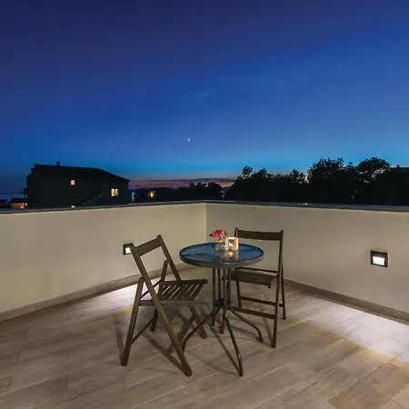 Four-bedroom In Sibenik