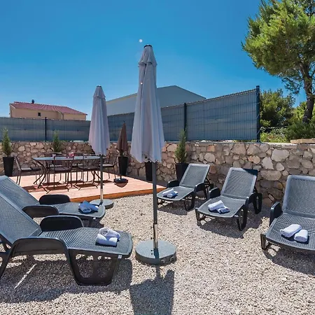 Four-bedroom In Holiday home *