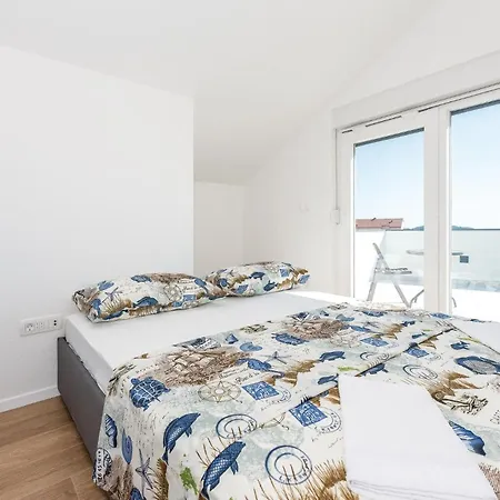 Ferienhaus Four-bedroom In *