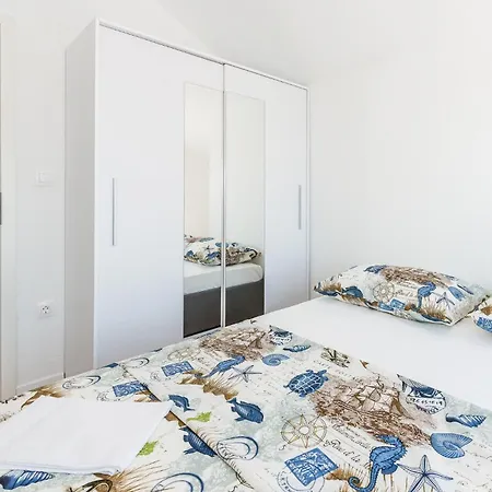 Casa vacanze Four-bedroom In *