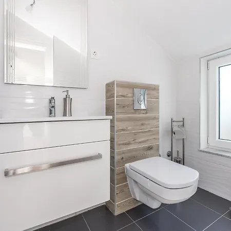 Four-bedroom In Šibenik