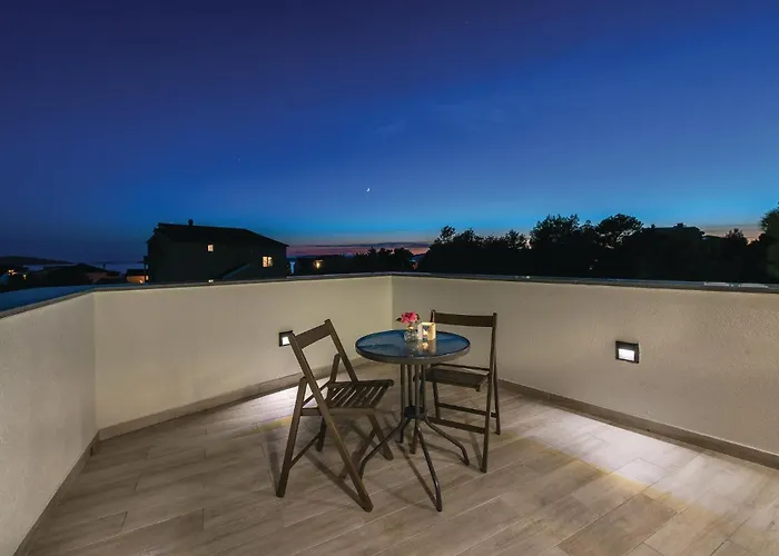 Four-bedroom In Szybenik