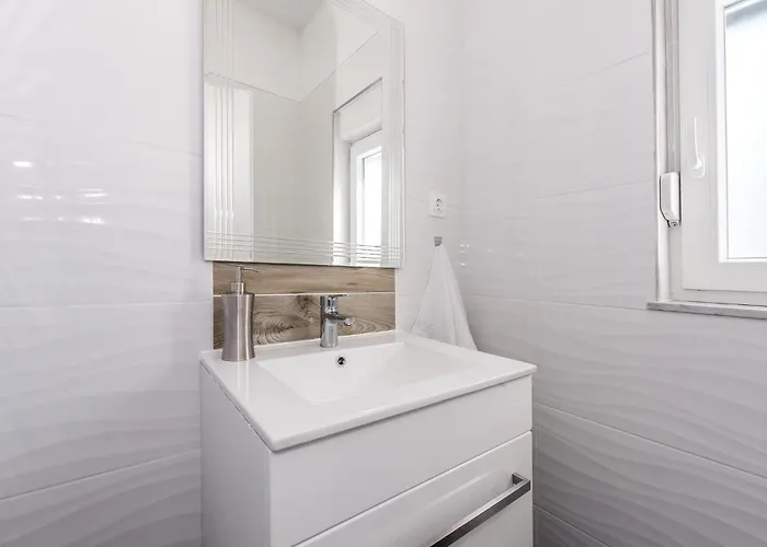 Four-bedroom In * Szybenik