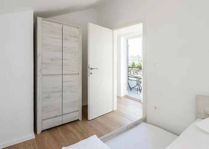 Four-bedroom In * Szybenik